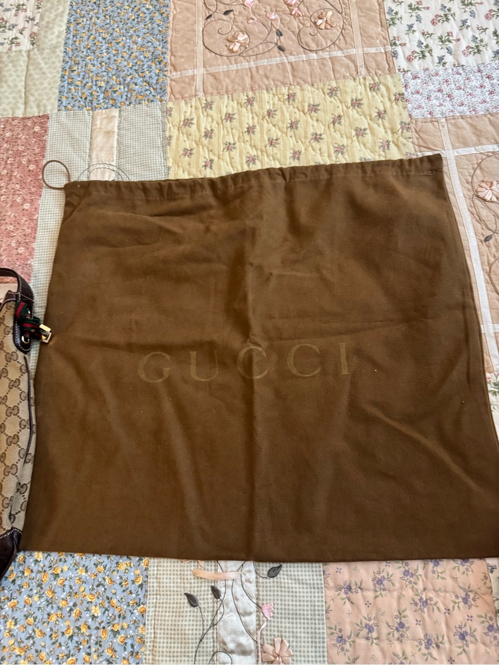 ๐คโค๏ธ๐ Gucci Beige/Brown GG Monogram Shoulder Bag - Picture 10 of 16